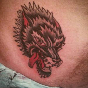 Traditional wolf by @clash_city_baz @baznjosh #traditional #besttradtattoos#tattoosleeve#tattoosontattoos#neotradsub#tradandrad#tattooflash#wolftattoo
