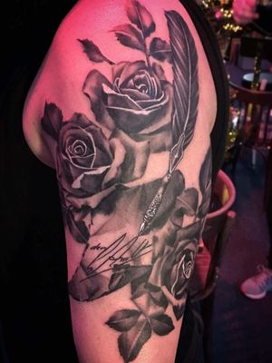 Done by Nick Uittenbogaard - Resident Artist#tat #tatt #tattoo #tattoos #tattooart #tattooartist #realistic #realistictattoo #blackandgrey #blackandgreytattoo #roses #rosestattoo #ink #inked #inkedup #inklife #inklovers #amazingink #amazingtattoos #armtattoo #armtattoos #art #netherlands #gorinchem