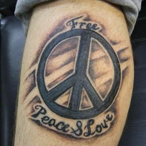 #peacesign #Hippie #legtattoo #peaceandlove 