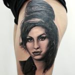 Amy Winehouse black and grey portrait. #tattoooftheday #amywinehouse #blackandgrey #portrait #realism #tattooedwomen 
