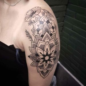 Done by:  Marieke Bouwman - Resident Artist #tat #tatt #tattoo #tattoos #tattooart #tattooartist #blackandgrey #blackandgreytattoo #mandala #mandalatattoo #flowertattoo #dotwork #dotworktattoo #beautifultattoo #ink #inked #inkedup #inklife #inklovers #amazingink #amazingtattoos #art #armtattoo #gorinchem #netherlands 