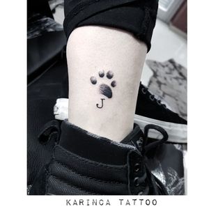 🐾 Instagram: @karincatattoo #paw #tattoo #cat #paws #cats #tattoos #minimal #little #tiny #small #tatted #tattoostudio #tattoolove #tattooart #tattooartist #inked #dövme #istanbul #turkey #dövmeci #black #animal #j #legtattoo #catlovers 