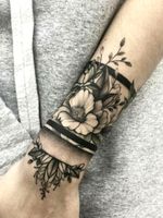 Ornamental wrist piece with flowers. #wrist #ornamental #decorative #flowers #blackandgrey #blackwork #dotwork 
