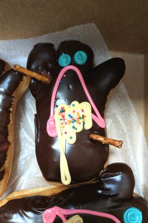 Voodoo donut #voodoo #Tattoodo #donut #do #nut #chocolate #frosting #mmmmm #sprinkles #yum #pretzel #salty #and #sweet #cream #filled #vanilla 