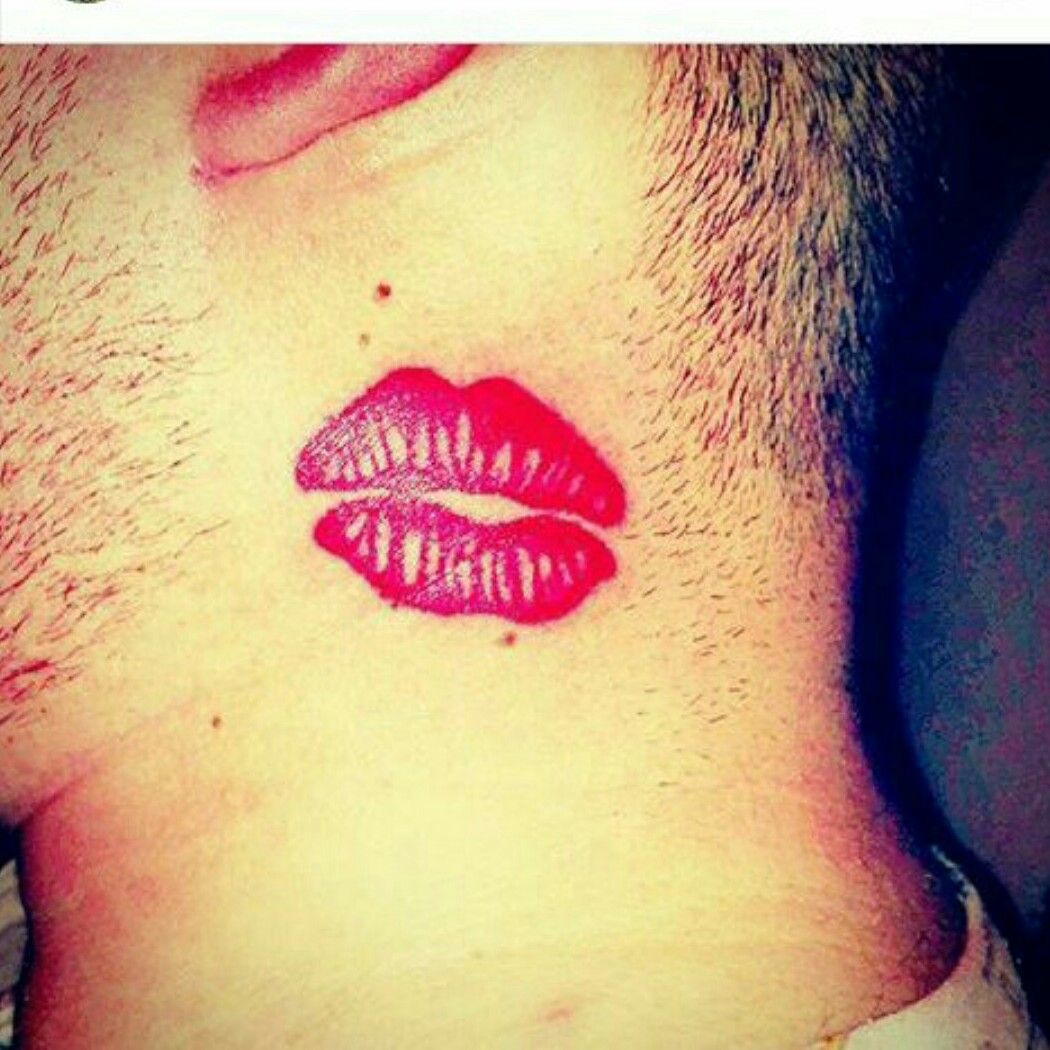 Tattoo uploaded by AmbraCadabra • #kiss #lips • Tattoodo