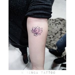Lotus 🌸 Instagram: @karincatattoo #lotus #tattoo #tattoos #tattoodesign #tattooartist #tattooer #tattoostudio #tattoolove #tattooart #istanbul #turkey #dövme #dövmeci #design #girl #woman #tattedup #inked #small #minimal #little #tiny #arm #ideas