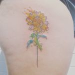 Watercolour sunflower tattoo for today. #watercolortattoo #sunflowers #sunflowertattoo #prettyinink #unique #floraltattoo #flower #ladytattooers 