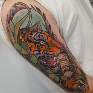 #tigertattoo #neotraditionaltattoo #colorful #watercolor #bigtattoo 
