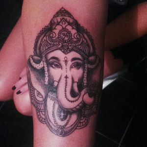 4 hour work / trabajo de 4 horas! - Ganesha#tattooart #tattooartist #ganeshtattoo #ganesha #inkedgirl #inked #ink #tattooargentina 