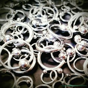 Кольца для пирсинга. Украшения для пирсинга ушей(хеликс, трагус, мочки и т.д.), из хирургической стали 316L. Студия художественной татуировки и пирсинга Evolution. Тел./WhatsApp: 8(925)5143553. www.evotattoo.ru #piercings #piercing #rings #helix #pinna #tragus #rings_piercing #пирсинг #проколы #украшения #кольца #хеликс #пинна #трагус #мочка_уха #украшения_для_пирсинга_ушей #украшение_кольца #магазин_пирсинга #украшения_для_пирсинга @tat2atom