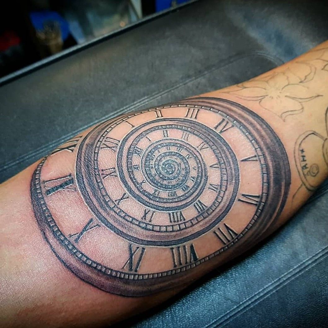 Midnight Ink  Spiral clock and rose bunch for the homie done by Marcos  midnightinktattoos spiral time clock roses romannumeral tattoo ink  inked tats inkedup inklife art bng midnightinktattoos melbourne  igdaily  Facebook