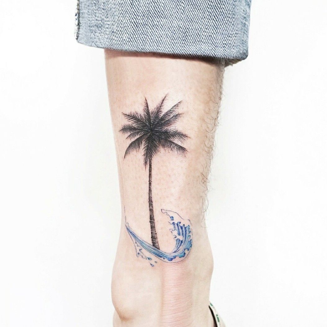 Palm tree womens ankle tattoo  Palm tattoos Beachy tattoos Tasteful  tattoos