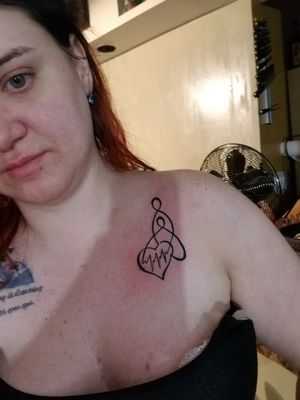 Mother daughter matching tattoos. 