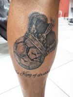 Tattoo by me on the former soccer player Julio Cesar Uri Geller #soccertattoos #soccer #tattoo #flamengo #crown #king 