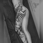 Biografika Abusev Tattoo www.abusevtattoo.com #centipede #Black #blackandgreytattoo #blackandgrey #blackandgreytattoo #graphictattoos #graphictattoo #graphic 
