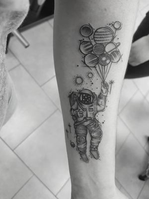 My first tattoo Artist: Akikosuperstea on Instagram Bournemouth, England. #astronaut #planets #England #bournemouth 