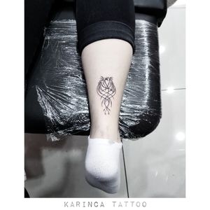 PhoenixInstagram: @karincatattoo #phoenix #leg #small #minimal #little #tiny #girls #tattoo #tattoos #tattoodesign #tattooartist #tattooer #tattoostudio #tattoolove #tattooart #istanbul #turkey #dövme #dövmeci #design #girl #woman #tattedup #inked 