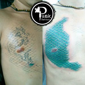 #sereia #coverup #coveruptattoo #tattoo #tattoosereia #realistictattoo #realistic #peixe #escama #fish #fishing #fishtattoo #tattoofish #pubktattoo