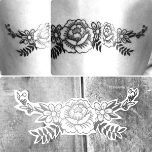 Blackwork Flowers for Ieva ☻👀☀🎲#tattoo #oslo #norway #werkentattoostudio @andre_werken_tattoo