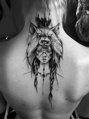 #nativeamericantattoo #wolftattoo #wolfhead #navajo #blackandgrey #womantattoo 