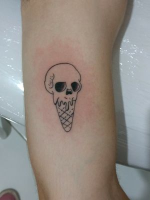 Ice cream skull!#tattoo, #fineline #ta2 #skull #artist #me #finger #fuck #icecream 