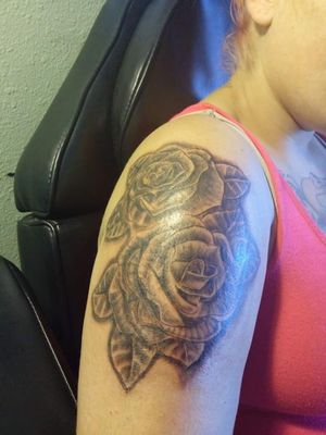 Roses ink up arm