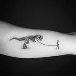 By #ikaatattoo #trex #dinosaurtattoo #tyrannosaurus #skeleton #onaleash 