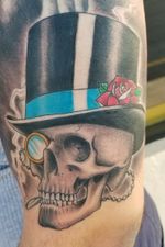 Fun skull filler By @jimmyjamesjimbo_eftc @electricflamingotattoo #thesolidink #tattoos #tattoolife #tattoo #coopercitytattoo #coopercity #weston #westontattoo #daviefl #davietattoos #tatuajes #pembrokepines #pembrokepinestattoos #hollywood #hollywoodtattoos #besttattoos #skulltattoo 
