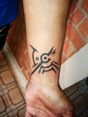 simbolo do game Dishonored ❤ #game#tattoos#Dishonored#dishonoredcosplay#dishonoredtattoo#dishonored2#simbolos#neotraditional#tribaltattoo#itapetininga#tribal#antebraço#tattoed#tattogame#gametattoo#videotattoo#brasiltattoo #tattooist#12#arigato