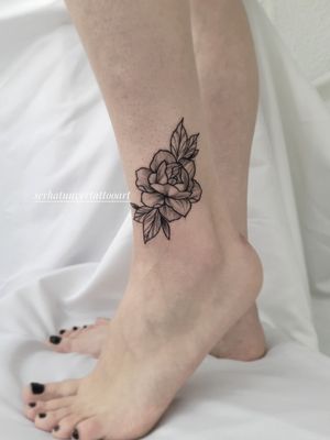• f l o r a l • @tattoodo #flowertattoo #floral#tattoo #tattoos #tattooed #tattooartist #tattooart #ink #inked #tattoooftheday #sunday #art #design #tattoomagazine #tattoomagazink #dövme #dövmesanatı #tattoogirl 