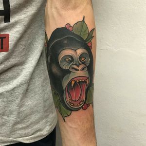 Gorilla 🦍 #neotraditionaltattoos #neotraditional #tattoo 