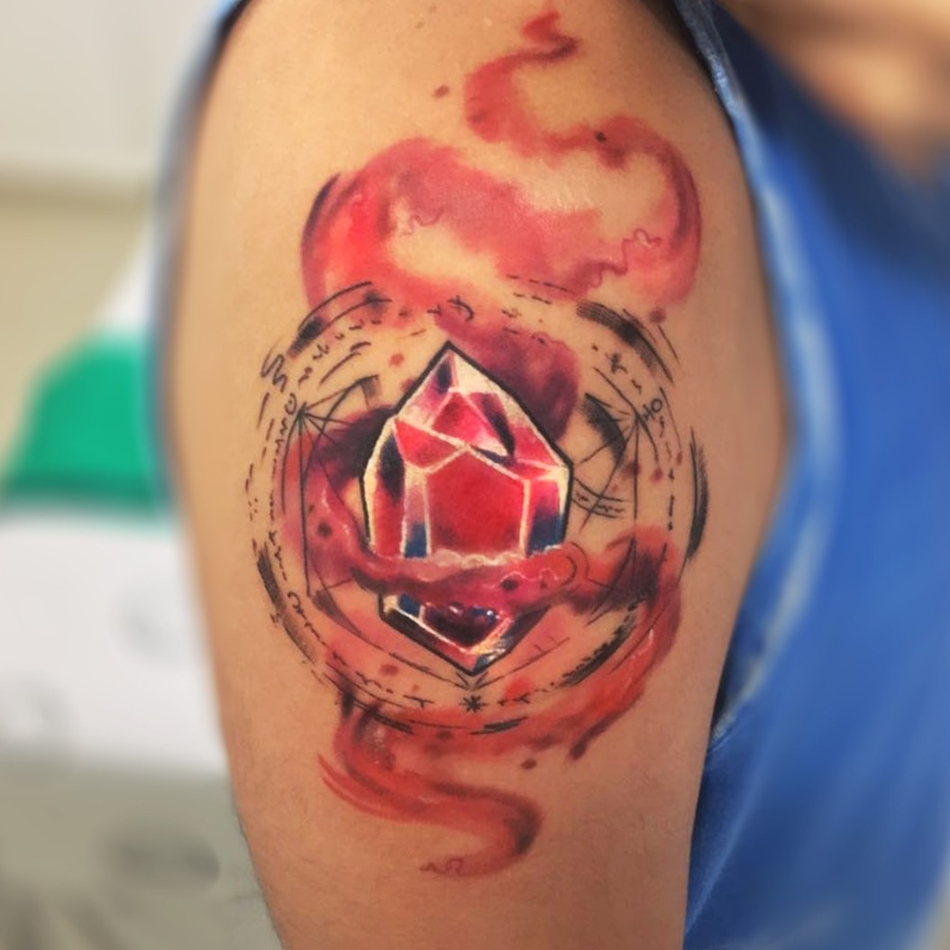 Jon Gozzi Tattoo - Close na fusão pelos brincos potara! Cada um com mais ou  menos 4 centímetros! Agenda aberta para São Paulo. Orçamentos e valores por  WhatsApp 11 994291291 ou e-mail