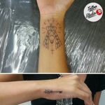 #3tattoostudio #tattoo #tatuagem #tattoobrasil #tattoorj #meier #soumeier #riodejaneiro #rj #instatattoo #ink #inked #inkedgirls #tatuagemfeminina #tatuagemdelicada #joanachung #tattoojá #tattoo2me #chave #chaves #santa #tatuagemdesanta #santaTattoo 