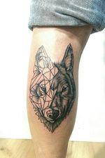 Geometric wolf #wolf #geometric #geometricwolf #wolftattoo #geometrictattoo #Tattooboy #tattooed #watercolourtattooartist #picoftheday #tattoooftheday #colourfulltattoo #legtattoo 