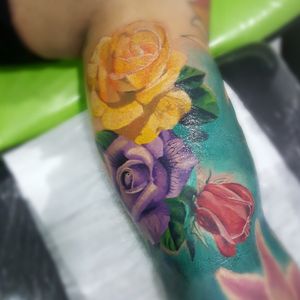  🔥 Horários disponíveis 🔥 🏢Rua Dr. Alfredo Barcelos, 16 - Olaria. ☎️ (21) 98145-2755 💻 guilhermesalles.mct@outlook.com 📩 Direct . . . #tattoo #tattooartist #ink #inked #tattooed #tattooist #tatuagem #rose #rosetattoo #realism #color #colorrealism #photorealism #photorealistic