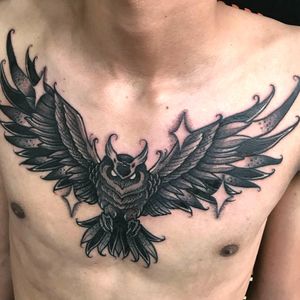 Night Owl Tattoo on chest @FranciscoAlvarado23 @mediofrio23 #Chest #Tattooonchest #blacktattoo #neotraditional #newtraditional  #RitualStudioCali #RitualStudio #fullblack 