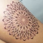 Mandala em pontilhismo que me rendeu o prêmio de melhor pontilhismo na Oest Fest Tattoo 2018 ❤💉