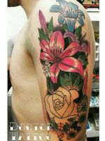 #flowerstattoo #flowerstattoos#tatuagens #tatuadoresbrasileiros #tattooartistmagazine #tattooartist #inkedtattoo #tatuagemcolorida #tattoodesign 