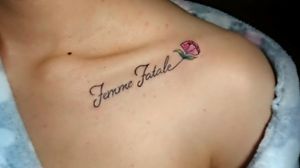 #femmefatale #colombiaink #tattoogirl #flower tattoo by Sebastián Cortés