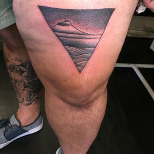 Hahaha dont mind that pork chop of a fucking thigh thia is my matching tattoo with my brother for our deep love of south africa capetown to be precise this is lions head in capetown and i fucking dig it ...done in capetown