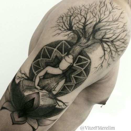 CoverUp Blackwork by Vitor Merelim.  #blackwork #blackworktattoo #tatuagem #tattoo.  