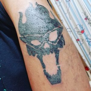6th tattoo (this one was from a picture for gurren lagann 10th anniversary and I thought it looked so awesome)#gurrenlagann #anime #skulls 