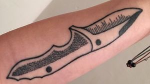 Knife tattoo by Grace Neutral