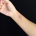 Essa foi a tatuagem super delicada da Daniela @daniavalon! MUITO obrigado pela confiança! Artista: @marcos.lima.set.tattoo Materiais: @electricink Site: www.settattoostudio.com Endereço: Avenida Benedito Rodrigues de Freitas, 210 - Centro - Igaratá - SP #tattoo #tattoos #tattooworkers #tatuagem #tatuaje #tattooartist #tattooprofessional #tattooart #ink #inked #tatoaggio #electricink #tatuagensdelicadas #coracao #electricinkpen #inkmagazine #tattoosp #tattoodo #hearttattoo #tattoodobr #inkisart #tattooist #tattooguest #tattoo2me #tattoosp #instalike #tattoobr #settattoostudio #igarata