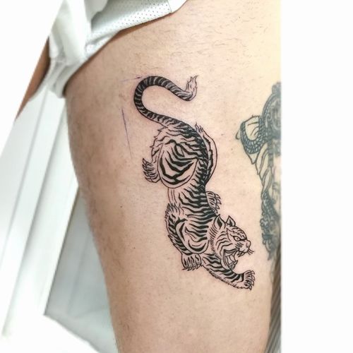 Tiger thai tattoo #tattoo #tatuaggio #roma #blackandwhite #tigertattoo #thaitattoo #dariowax #inked 