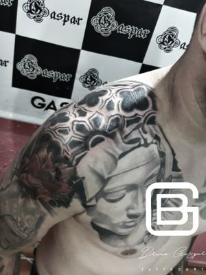 Gaspar tattoo serInstagram @Gaspar_tattooart #tattooart #tattooartist #tattooartistmagazine #tattoo #blackangrey #blackandgreytattoo #blackAndWhite #Black #white #grey #world #war #RJ 