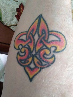 Fleur De lis done as a Celtic knot on my inner forearm.