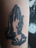Drake #drake #gods #plan #hands #tattooart #blackwork #blackink #fullblack #lauropaolini #electricinkbrasil 