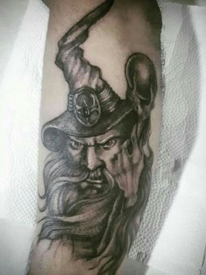 BY DANI VAREJÃO #tattoo #tatuagem #tatuadora #tatuando #tattoart #tattooed #blackwork #black #work #sckethbook #tattoobrazil #draw #tattoos  #tatuador  #tatuaje #art #pretoecinza #tattoosp #instaart #handtattoo #portrait #retrato #realismo #amazingink #ink #eletrickink #tattoomogi #mogidascruzes #inked #danielavarejao