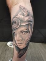 Medusa piece, start of a leg sleeve, created by the talented G #medusa #greek #mythology #legsleeve #stunning 
